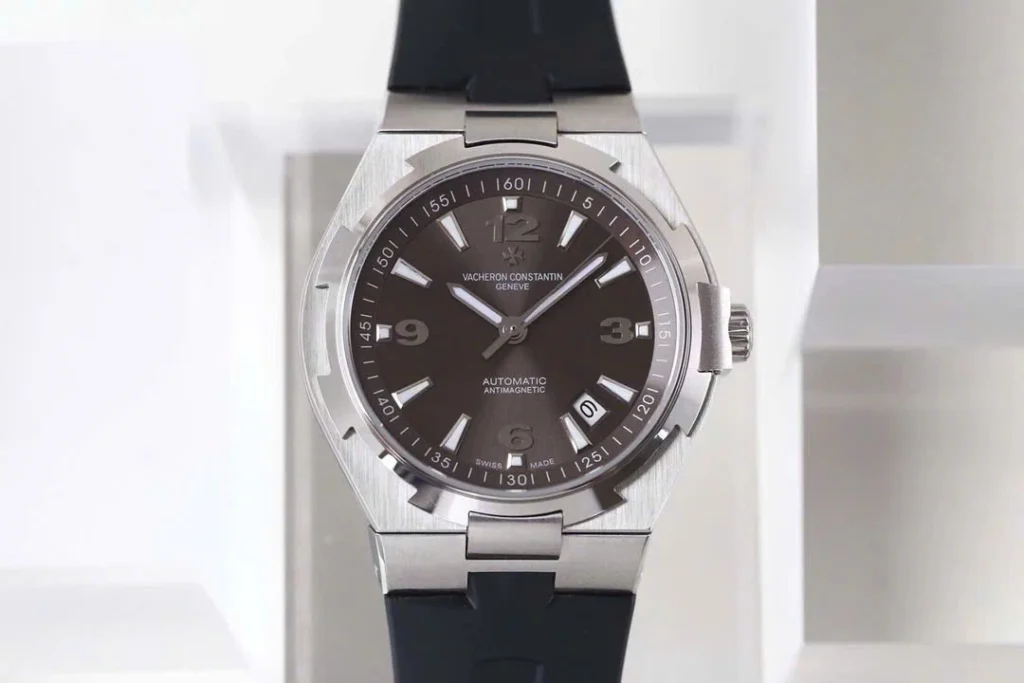 Vacheron Constantin Overseas Gray Dial Number Roman 42mm